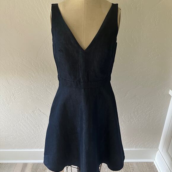 GAP | Womens Double V Chambray Blue Linen Dress $79 NEW Size 2 Minimalist Demure - Picture 3 of 11